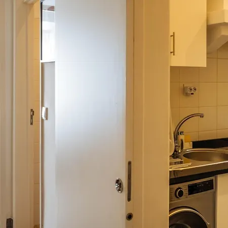 Behappy * ליסבון